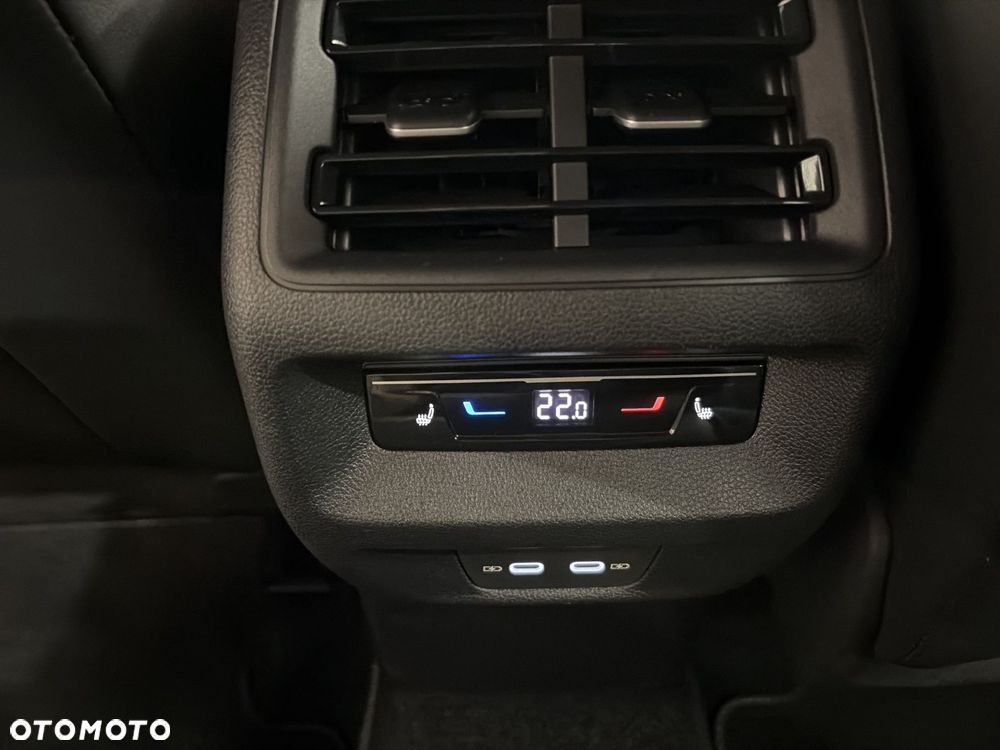 Volkswagen Tiguan - 20