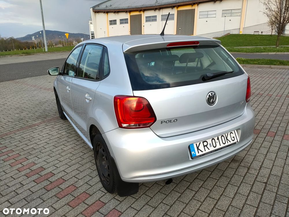 Volkswagen Polo 1.4 16V Comfortline DSG - 5