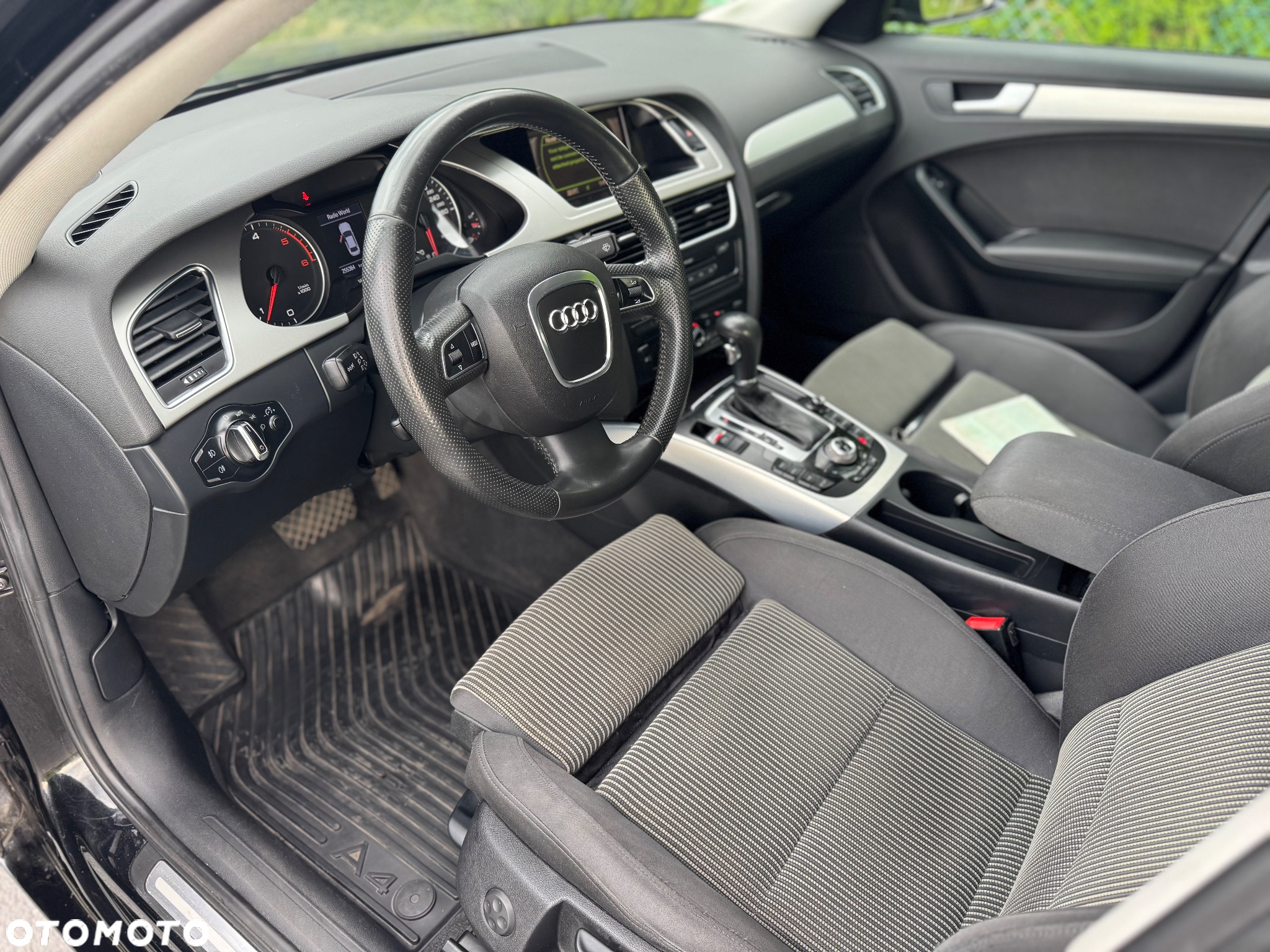 Audi A4 2.0 TDI DPF multitronic Ambition - 18
