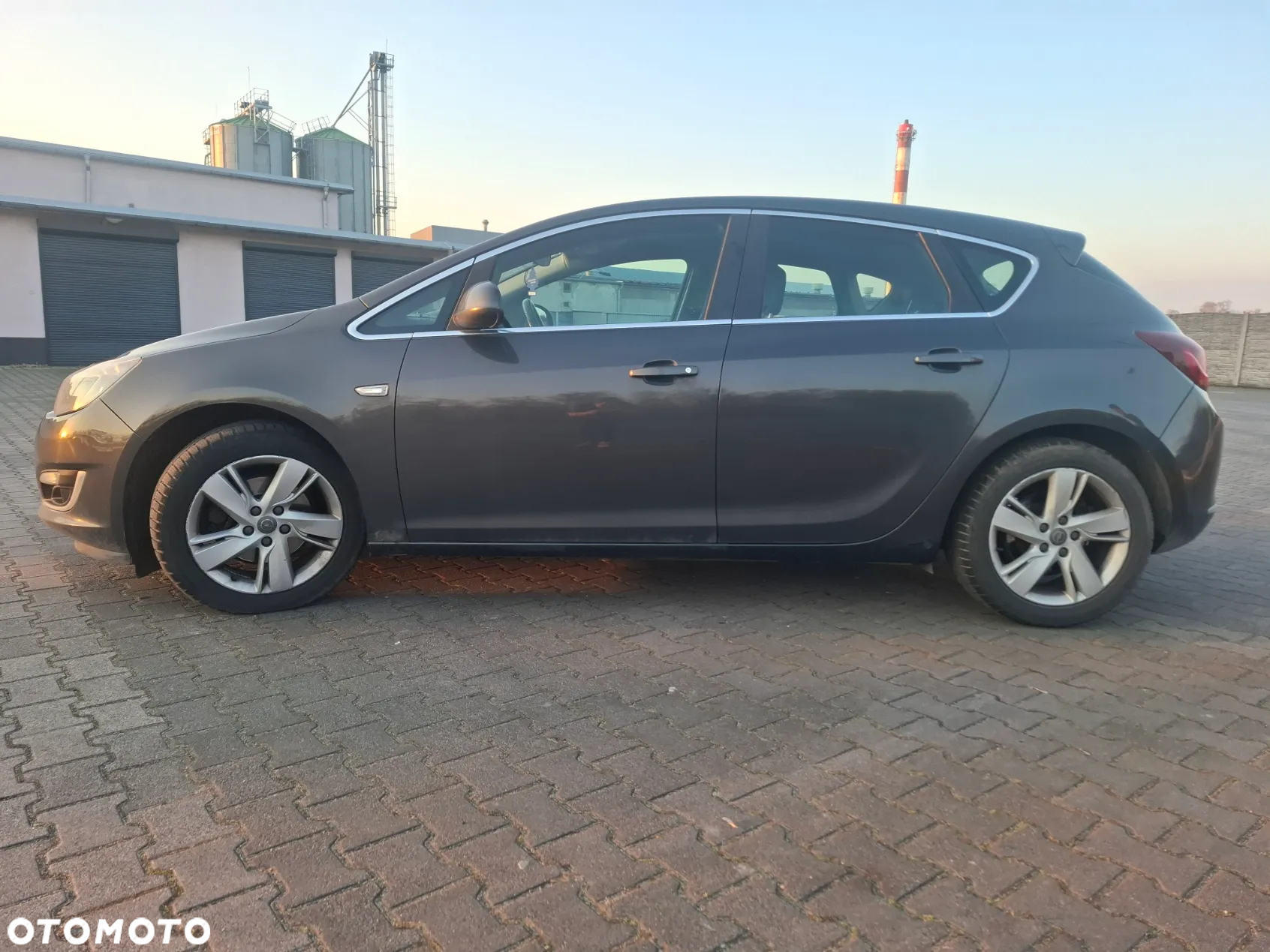 Opel Astra IV 1.7 CDTI Cosmo - 4