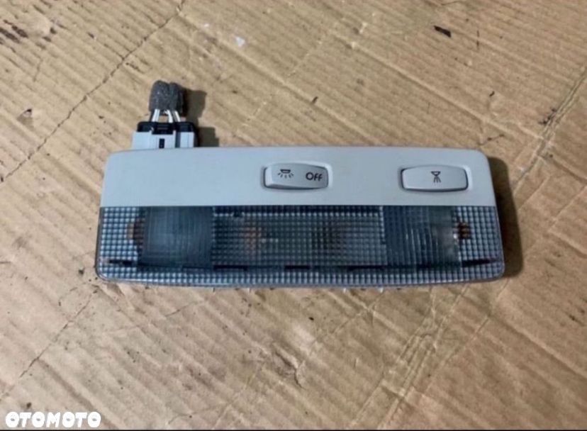 8200033829 Lampka podsufitki Renault laguna 2 II lift