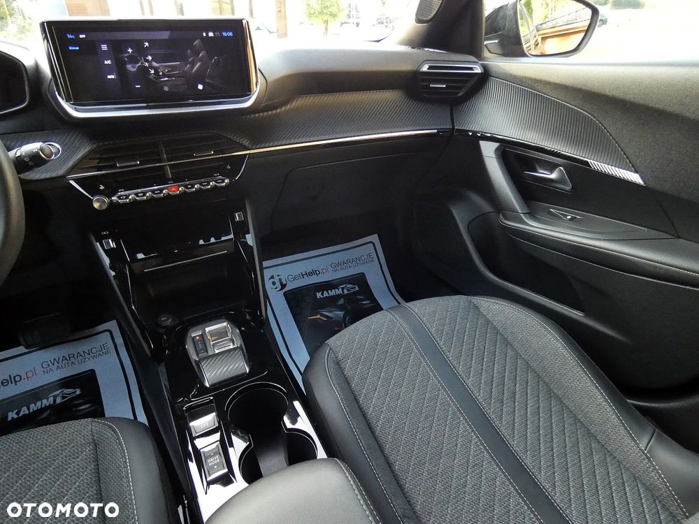 Peugeot 2008 1.2 PureTech Allure S&S EAT8 - 36