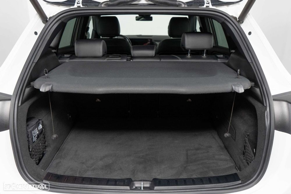 Mercedes-Benz GLA 250 e Progressive - 12