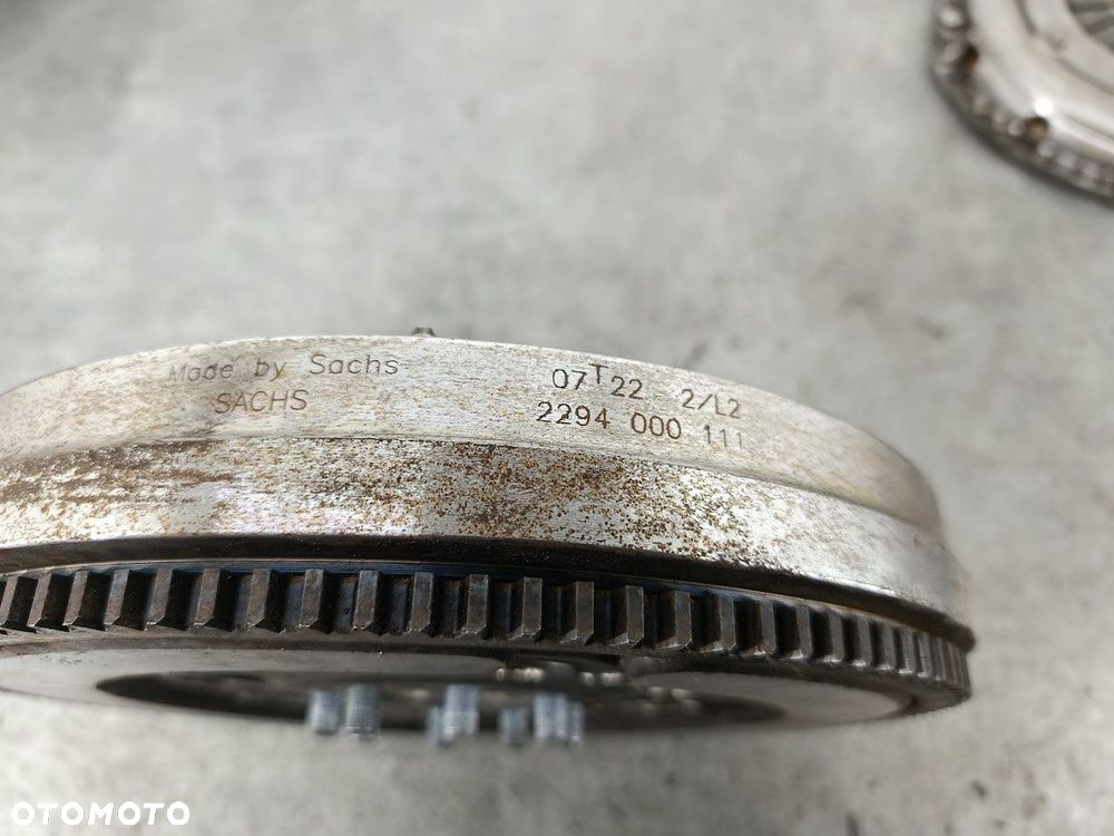 KOŁO DWUMASOWE KOMPLETNE VOLVO V50 2294000111 3082001751 GGV-30  000039 - 5