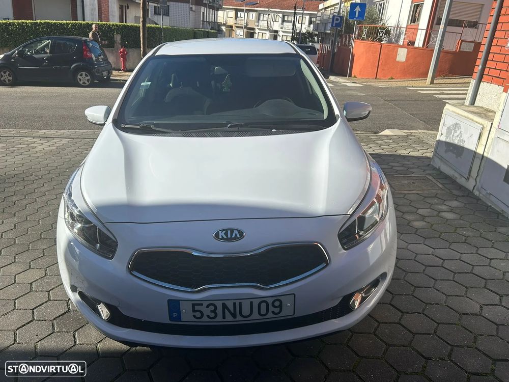 Kia Ceed 1.6 CRDi - 10