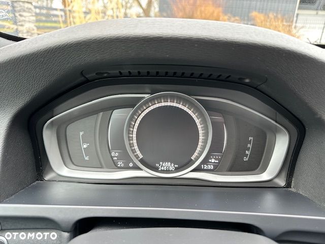 Volvo V60 D4 Geartronic Summum - 18