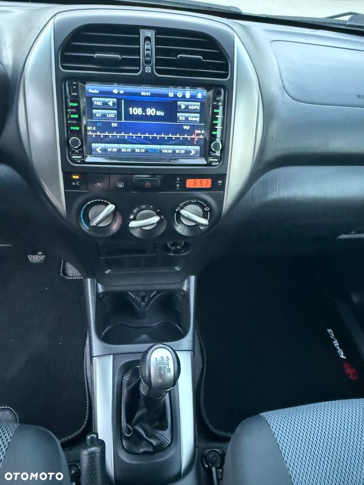 Toyota RAV4 - 18