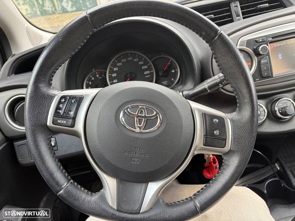 Toyota Yaris 1.4 D-4D Comfort+Navi - 16