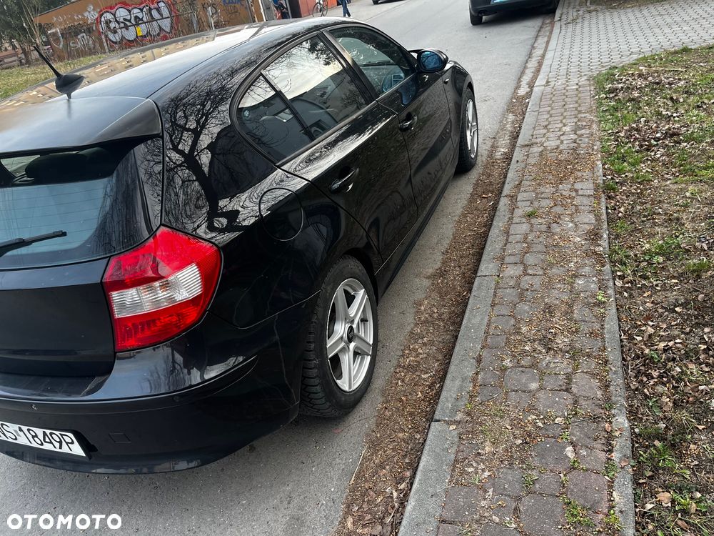 BMW Seria 1 120i - 2