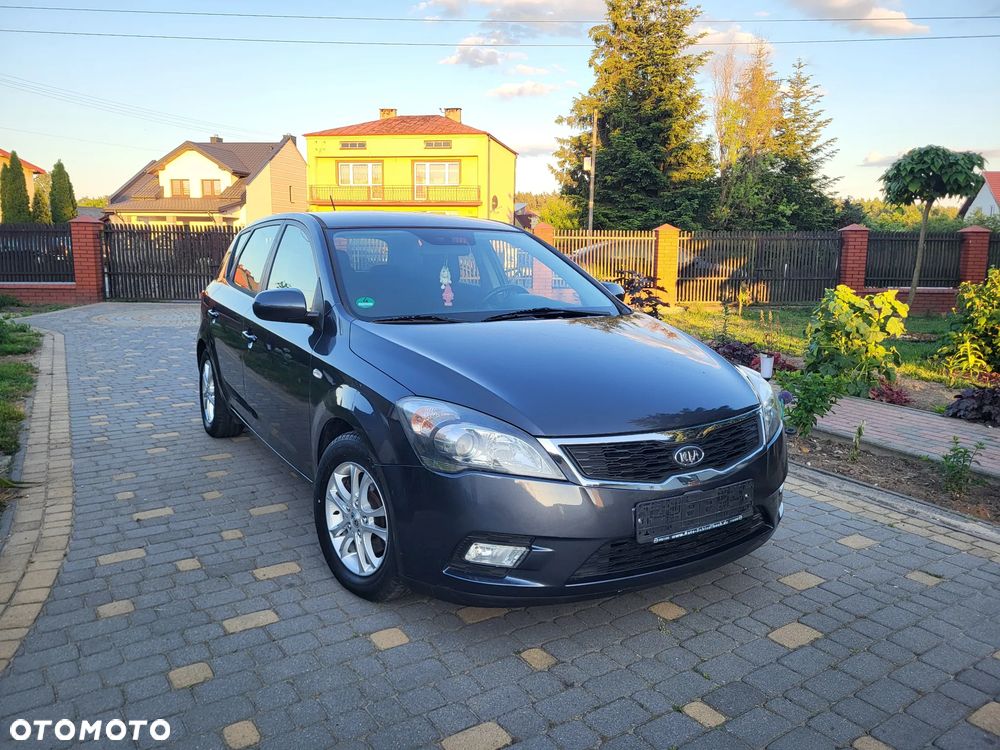 Kia Ceed 1.4 Comfort + - 1