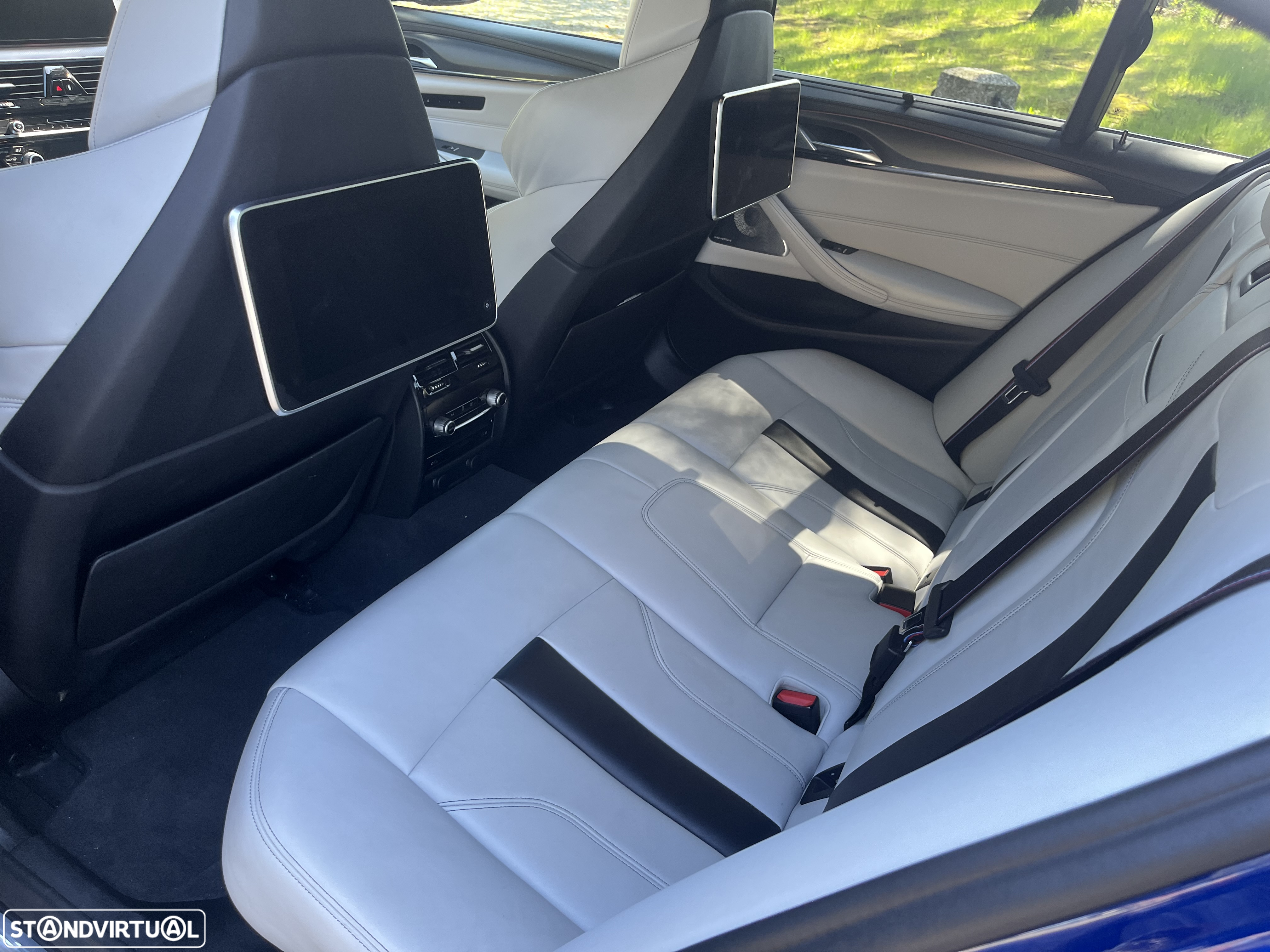 BMW M5 Standard - 11