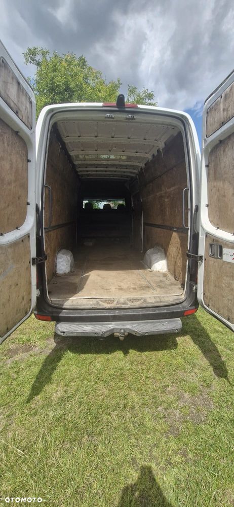 Mercedes-Benz Sprinter - 8