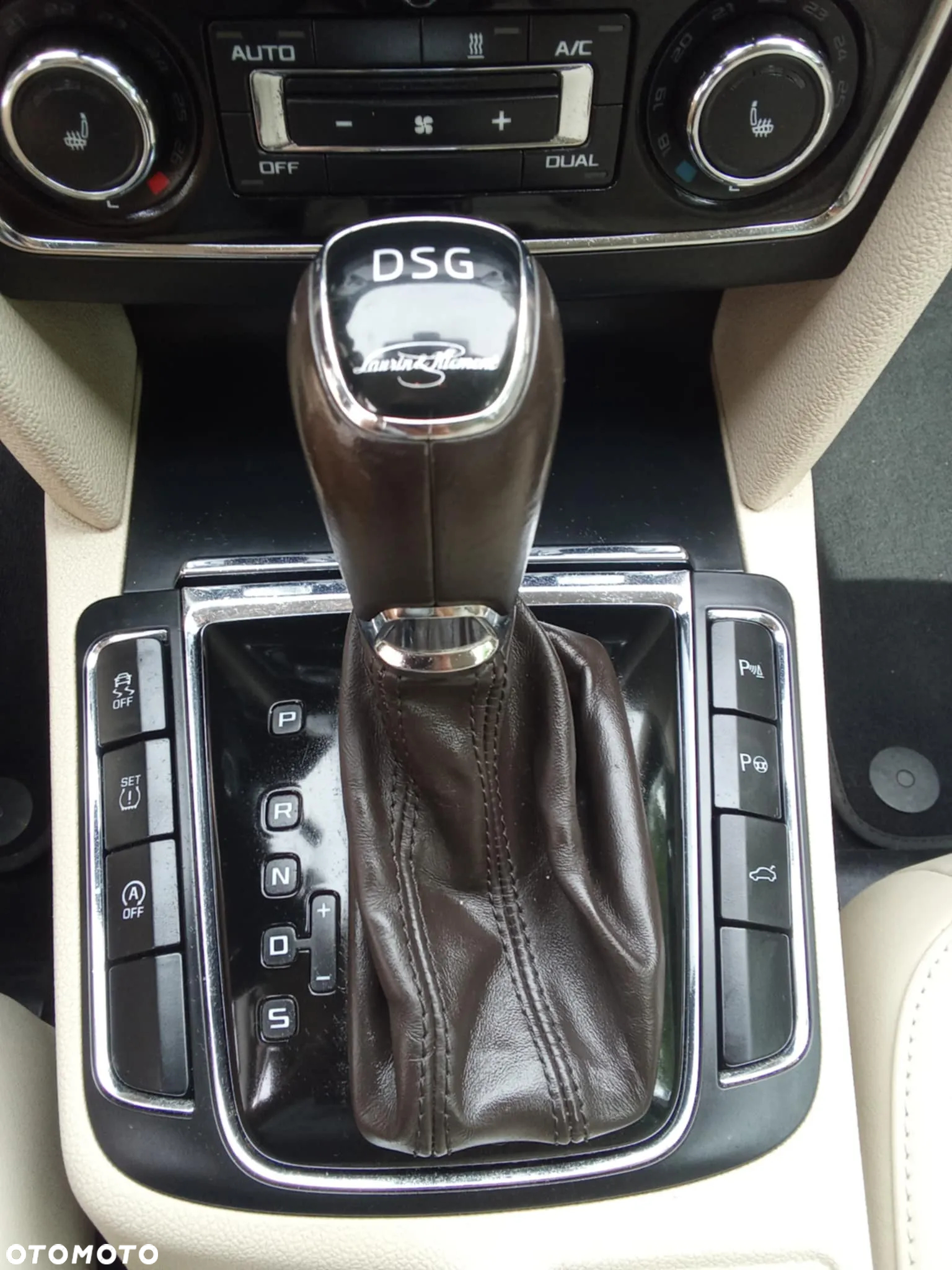 Skoda Superb 2.0 TDI 4x4 L&K DSG - 13
