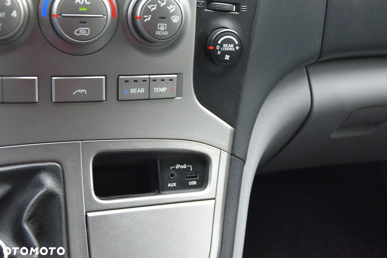 Hyundai H-1 2.5 CRDi Travel Comfort - 8