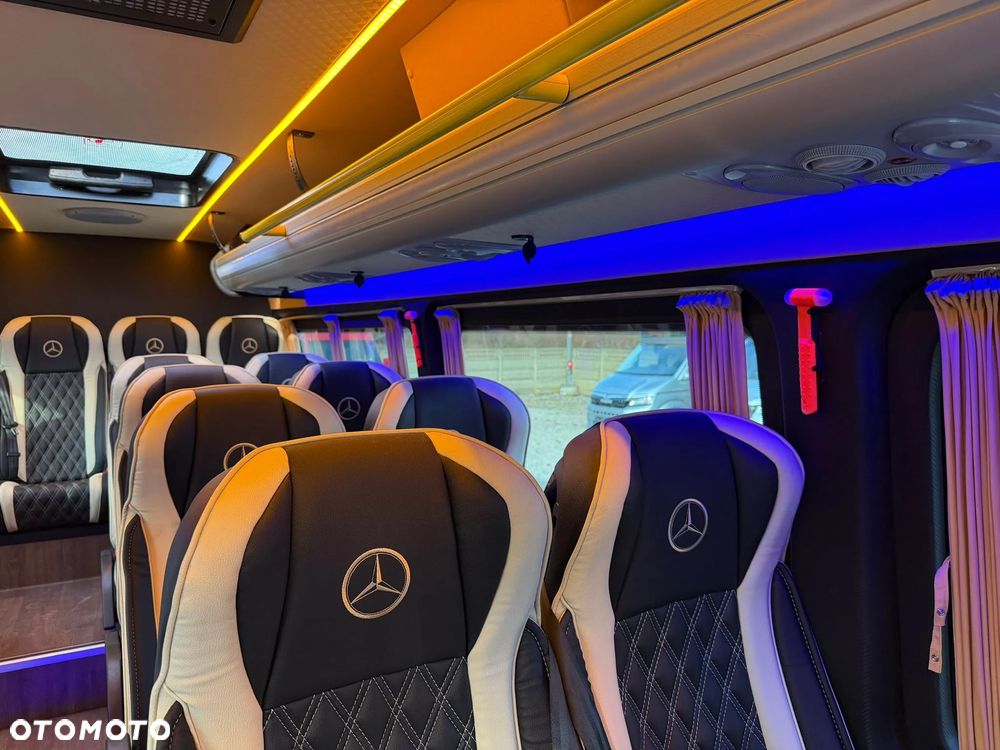 Mercedes-Benz Sprinter 519 - 24