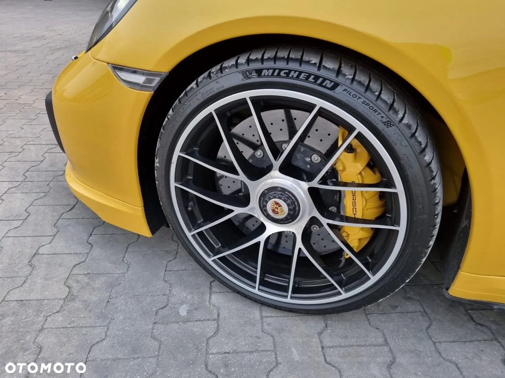 Porsche 911 Turbo S - 7