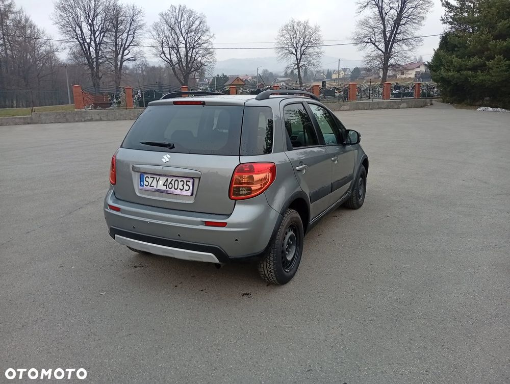 Suzuki SX4 2.0 DDiS 4x2 Style - 3