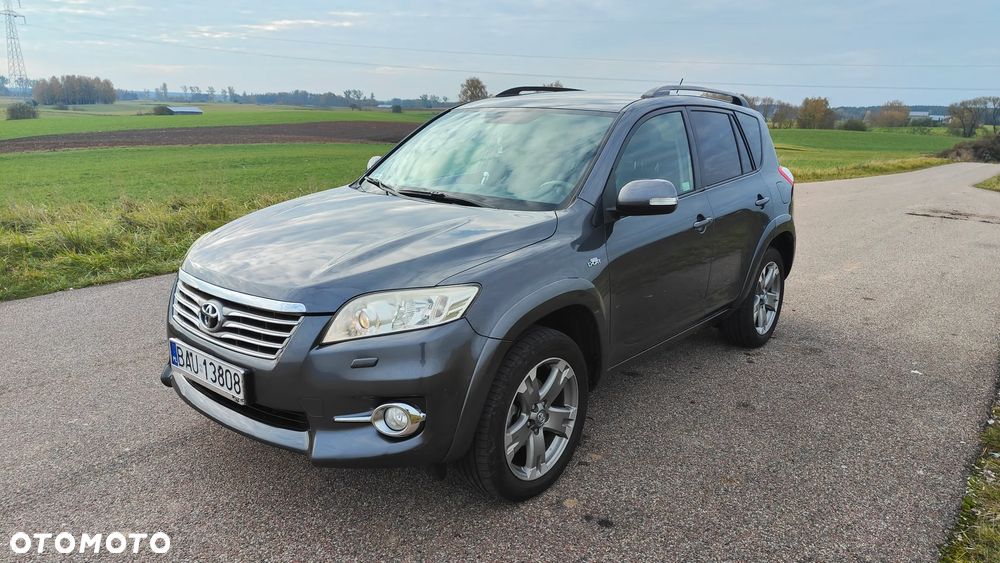 Toyota RAV4 2.2 D-CAT Premium - 2