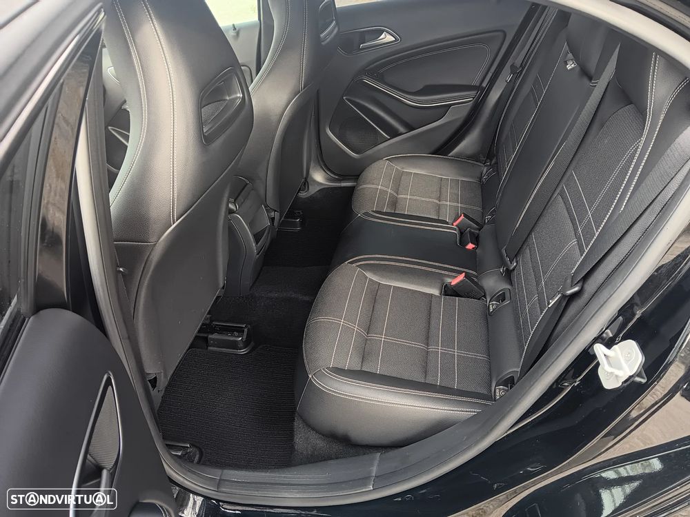 Mercedes-Benz A 180 CDI BlueEFFICIENCY - 12