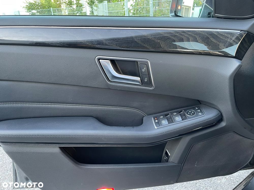 Mercedes-Benz Klasa E 200 BlueTEC 7G-TRONIC Avantgarde - 13
