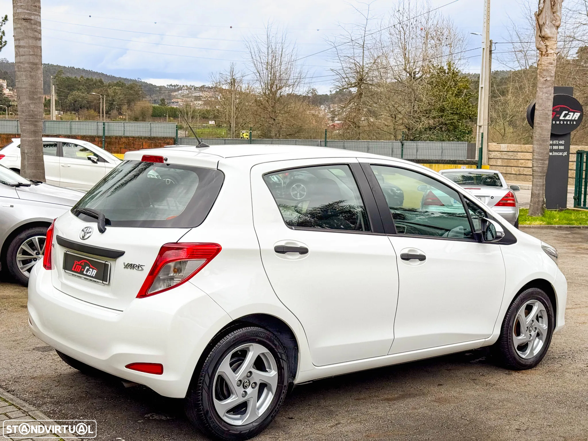 Toyota Yaris 1.0 VVT-i Cool - 4