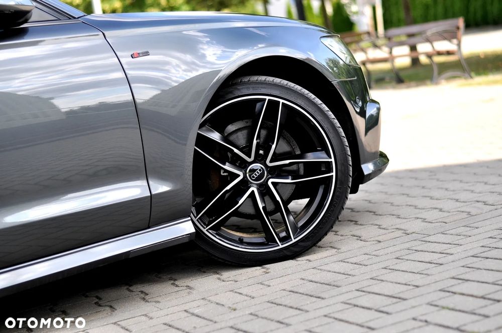 Audi A6 Avant 2.0 TDI Ultra S tronic - 16