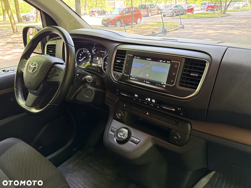 Toyota Proace Verso 2.0 D4-D Medium Family - 19
