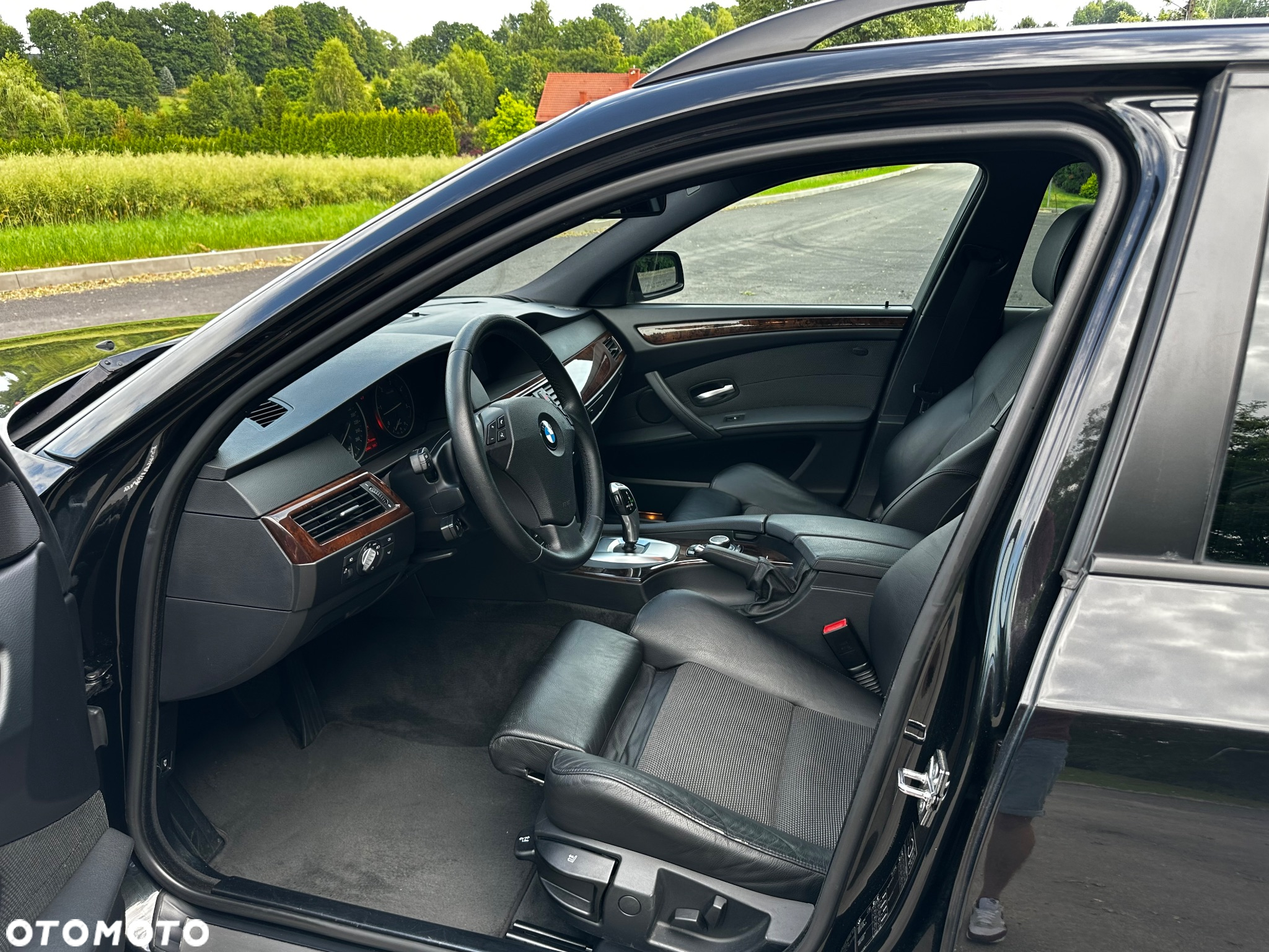 BMW Seria 5 525d Touring Edition Exclusive - 11