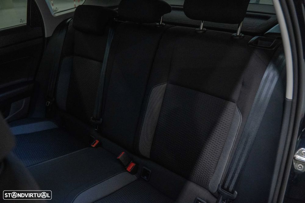 VW Taigo 1.0 TSI Urban DSG - 14