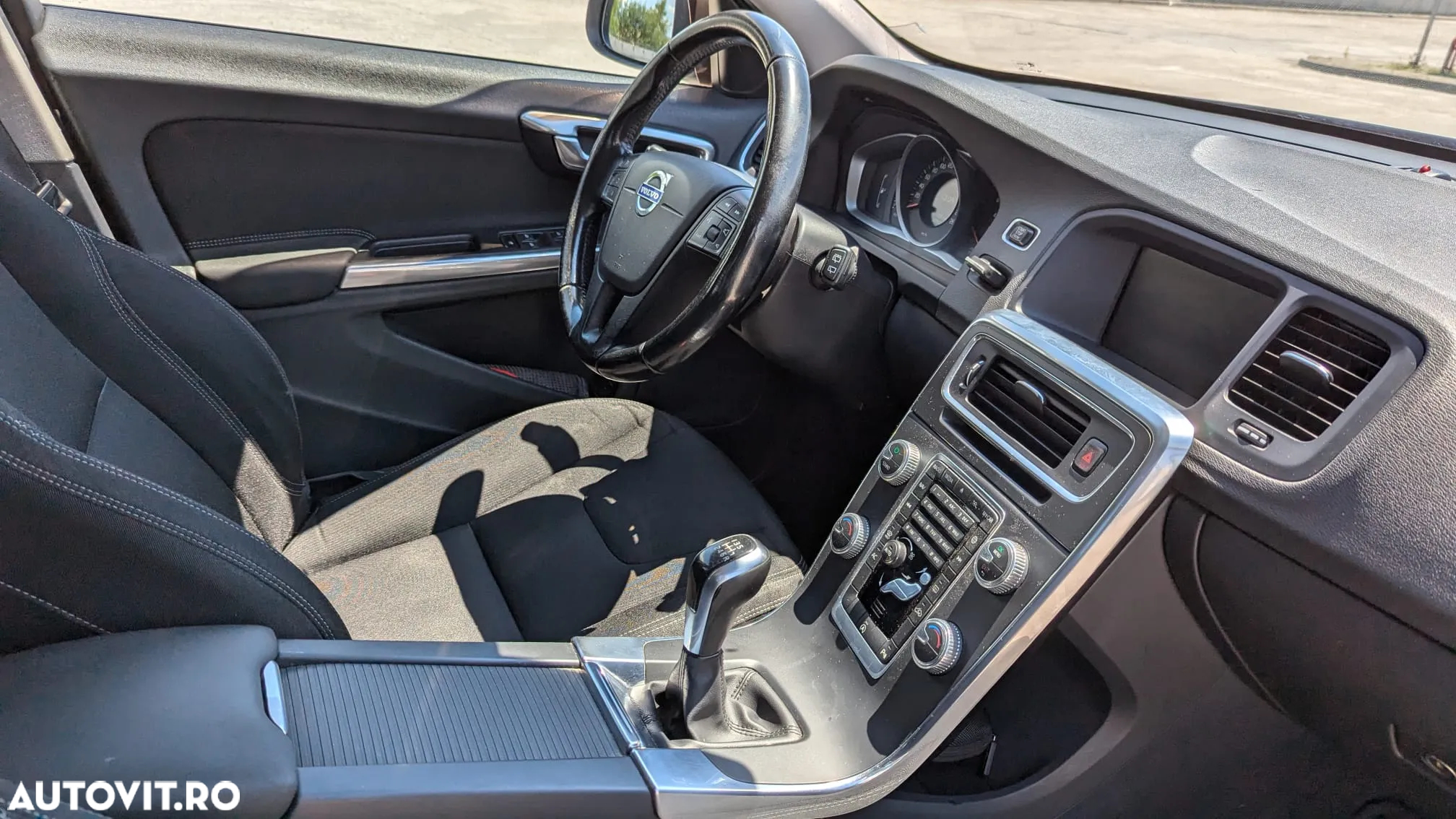 Volvo V60 D4 Summum - 13