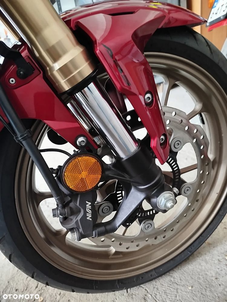 Honda CB - 8