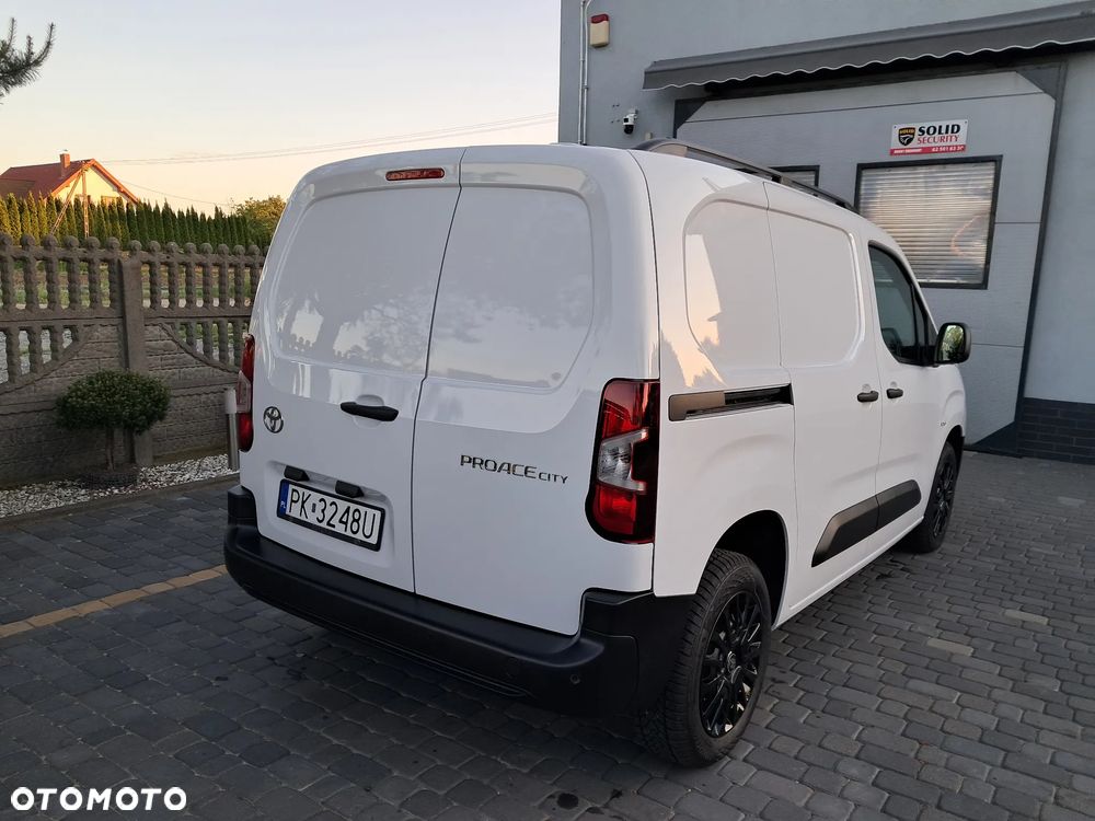 Toyota PROACEcity - 9