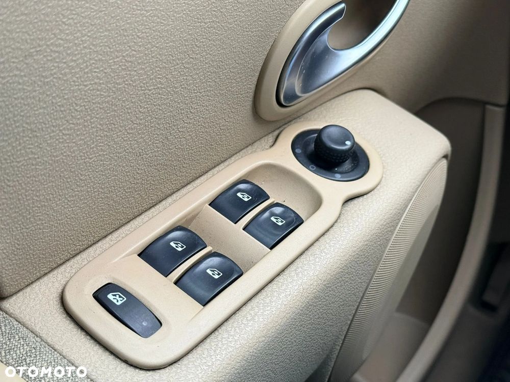 Renault Modus - 22
