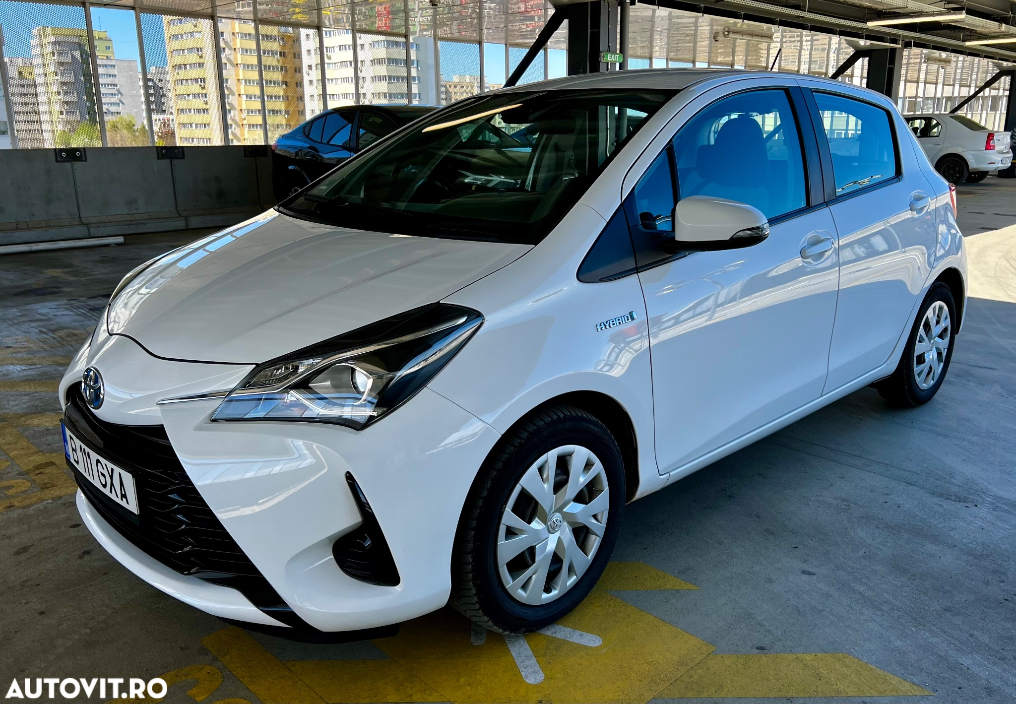 Toyota Yaris 1.5 VVT-i HSD Active - 2