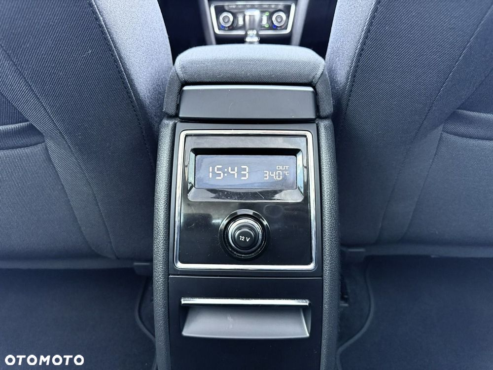 Skoda Superb 2.0 TDI Business DSG - 14