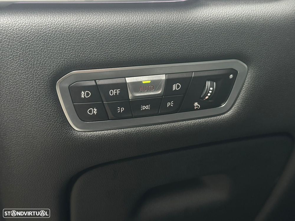 BMW X5 45 e xDrive Pack M - 24