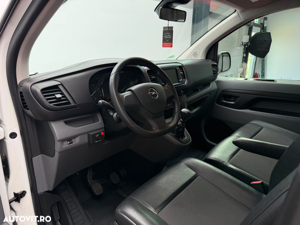 Opel Vivaro - 9
