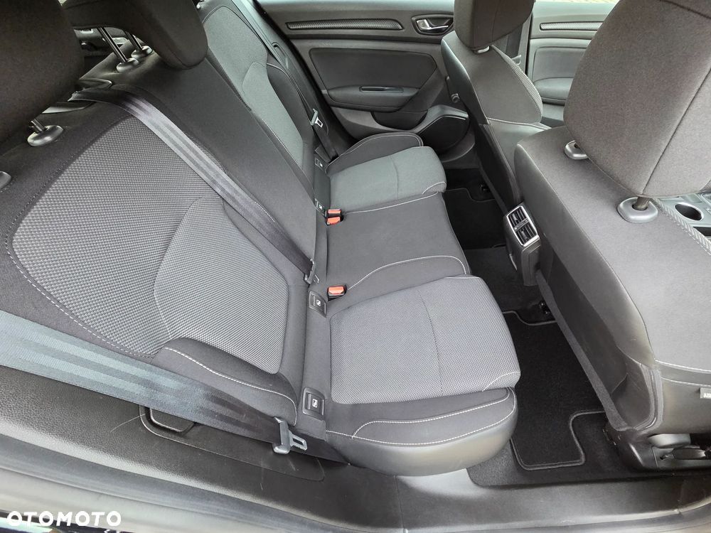 Renault Megane ENERGY TCe 100 EXPERIENCE - 25