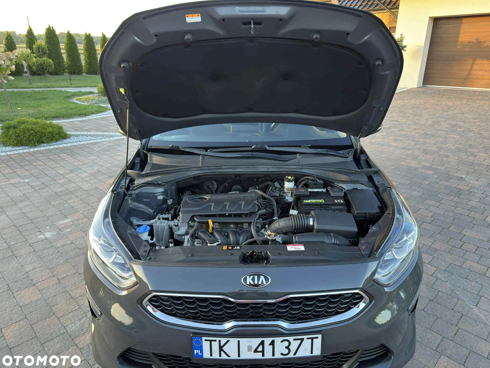 Kia Ceed - 40