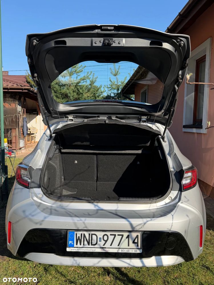 Toyota Corolla 1.8 Hybrid Comfort - 14