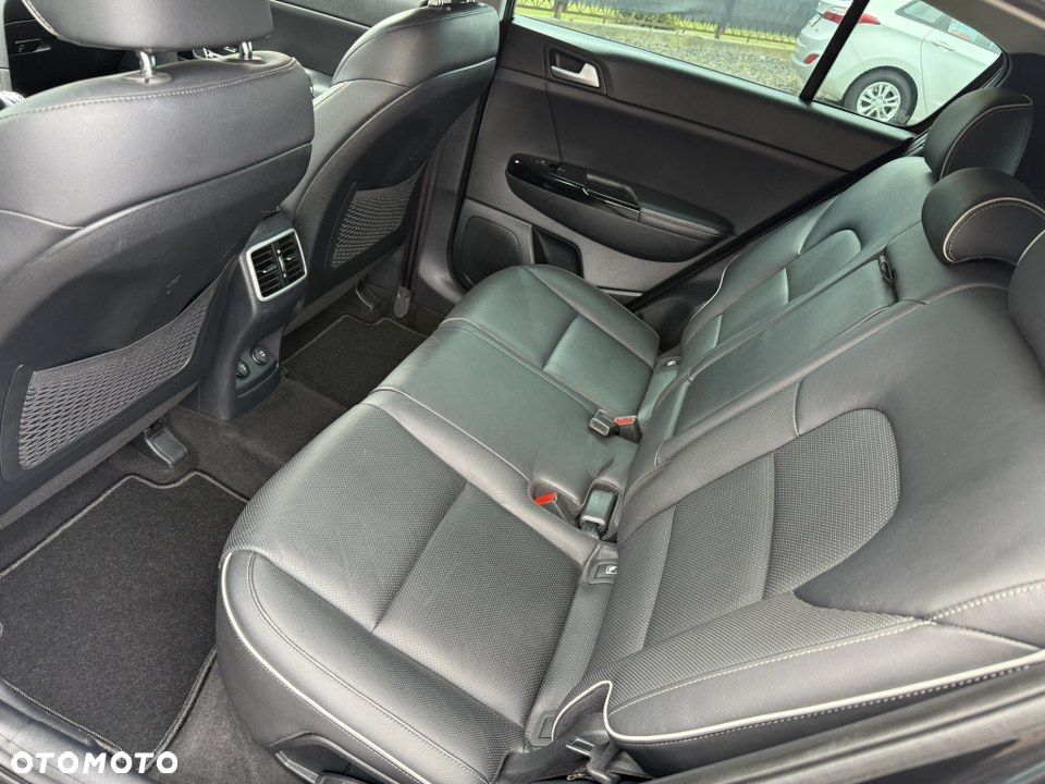 Kia Sportage 1.6 GDI 2WD Black Edition - 37