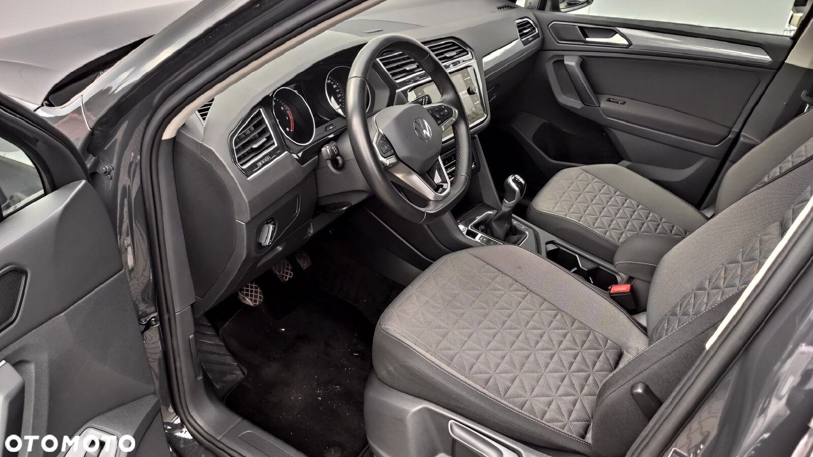 Volkswagen Tiguan - 9