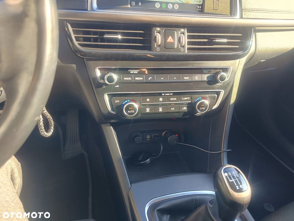 Kia Optima 1.7 CRDI M - 18