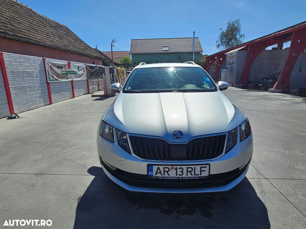 Skoda Octavia 1.6 TDI DSG Ambition - 7