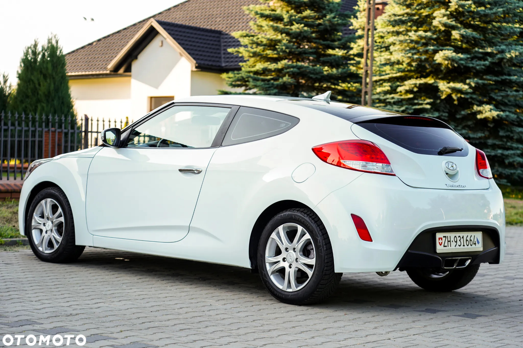 Hyundai Veloster 1.6 blue Premium - 19