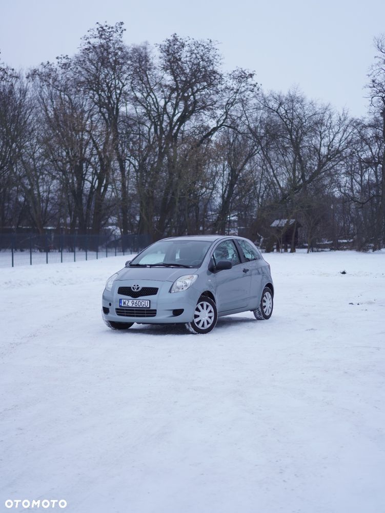 Toyota Yaris 1.0 Luna A/C - 1