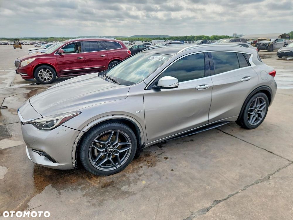 Infiniti QX30 - 3