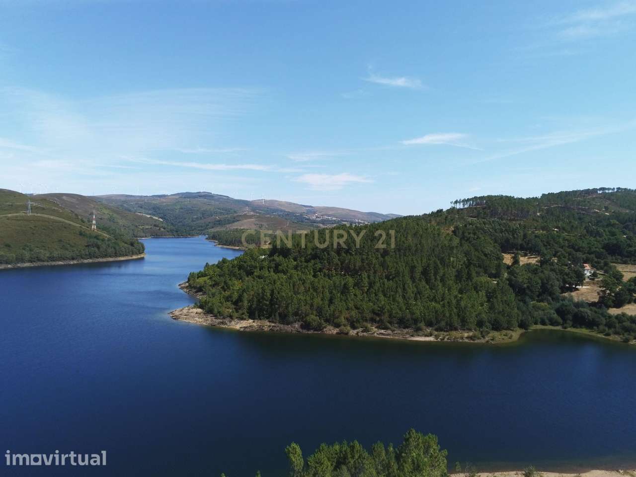Moradia Exclusiva em "Ilha" Privativa na Albufeira de Venda Nova – Ger - Grande imagem: 2/44