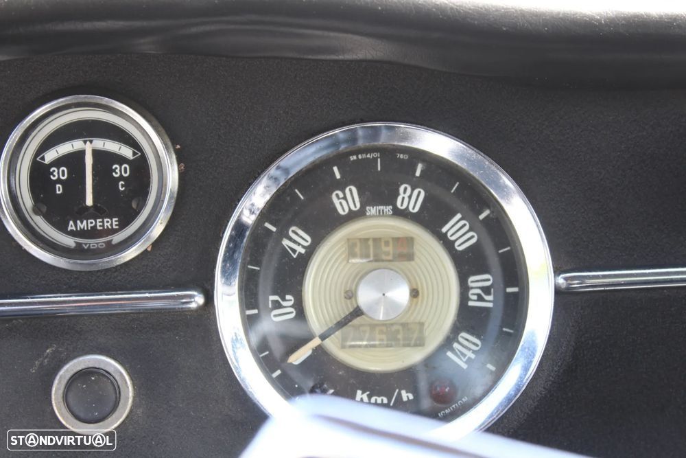 Austin Cambridge - 16