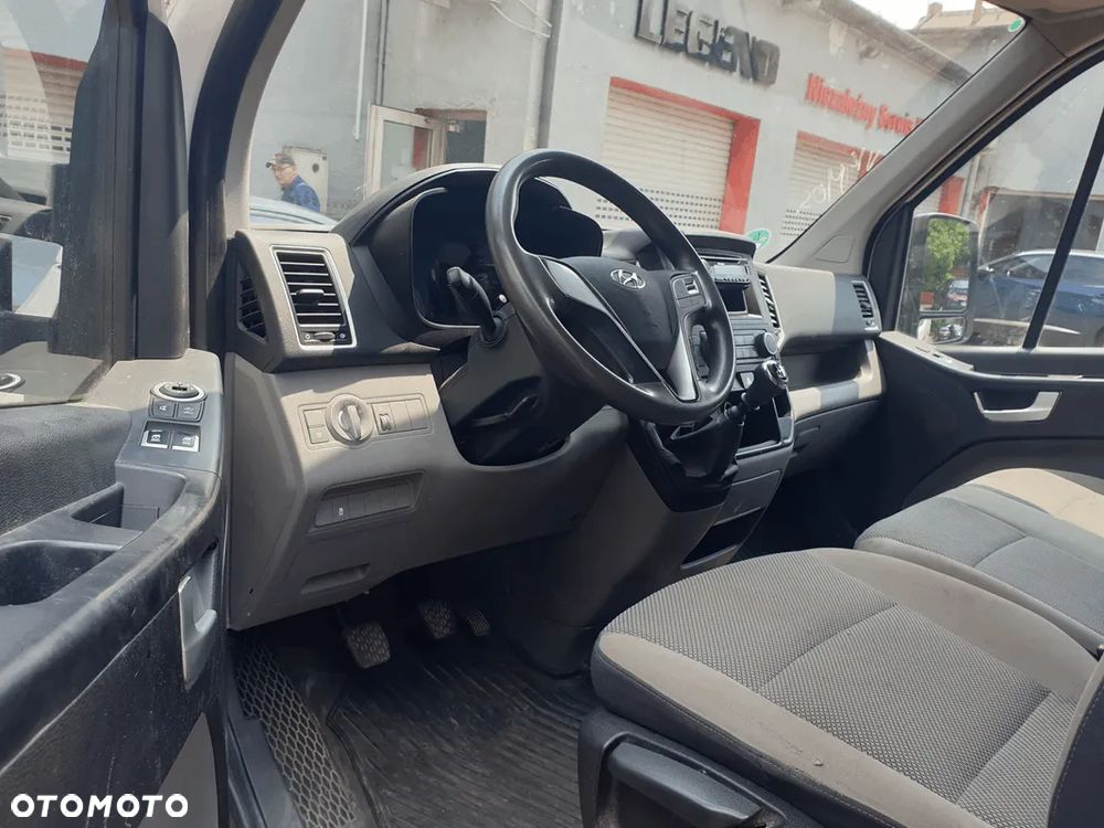Hyundai H350 - 7